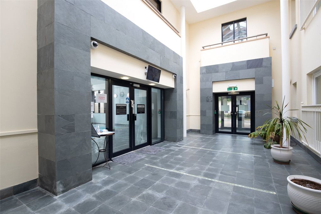 Additional image 15 of 3 bed flat for saleFlat 16 Mansion House, Bryn Y Mor, Narberth Road, Tenby, Pembrokeshire SA70