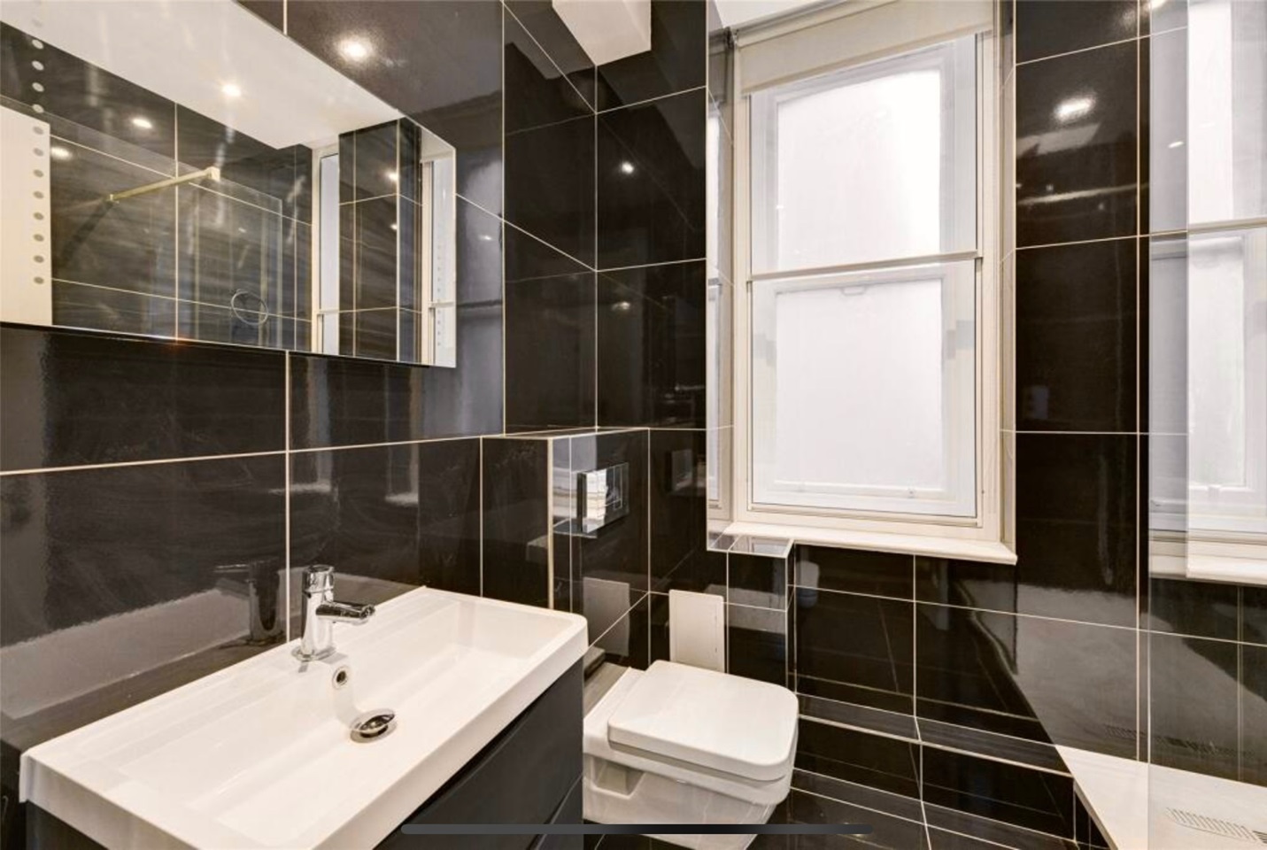 Additional image 9 of 4 Bed Flat, Westminster Palace Gardens, SW1P, N1 7GU