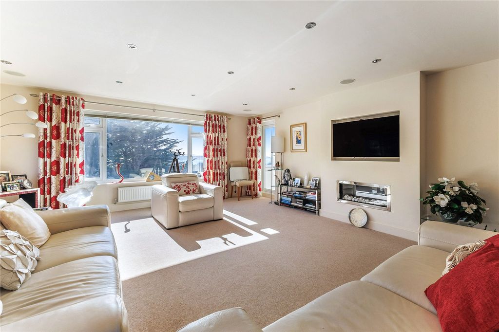 Additional image 7 of 3 bed flat for saleCliftons, 30 Nairn Road, Canford Cliffs, Poole BH13