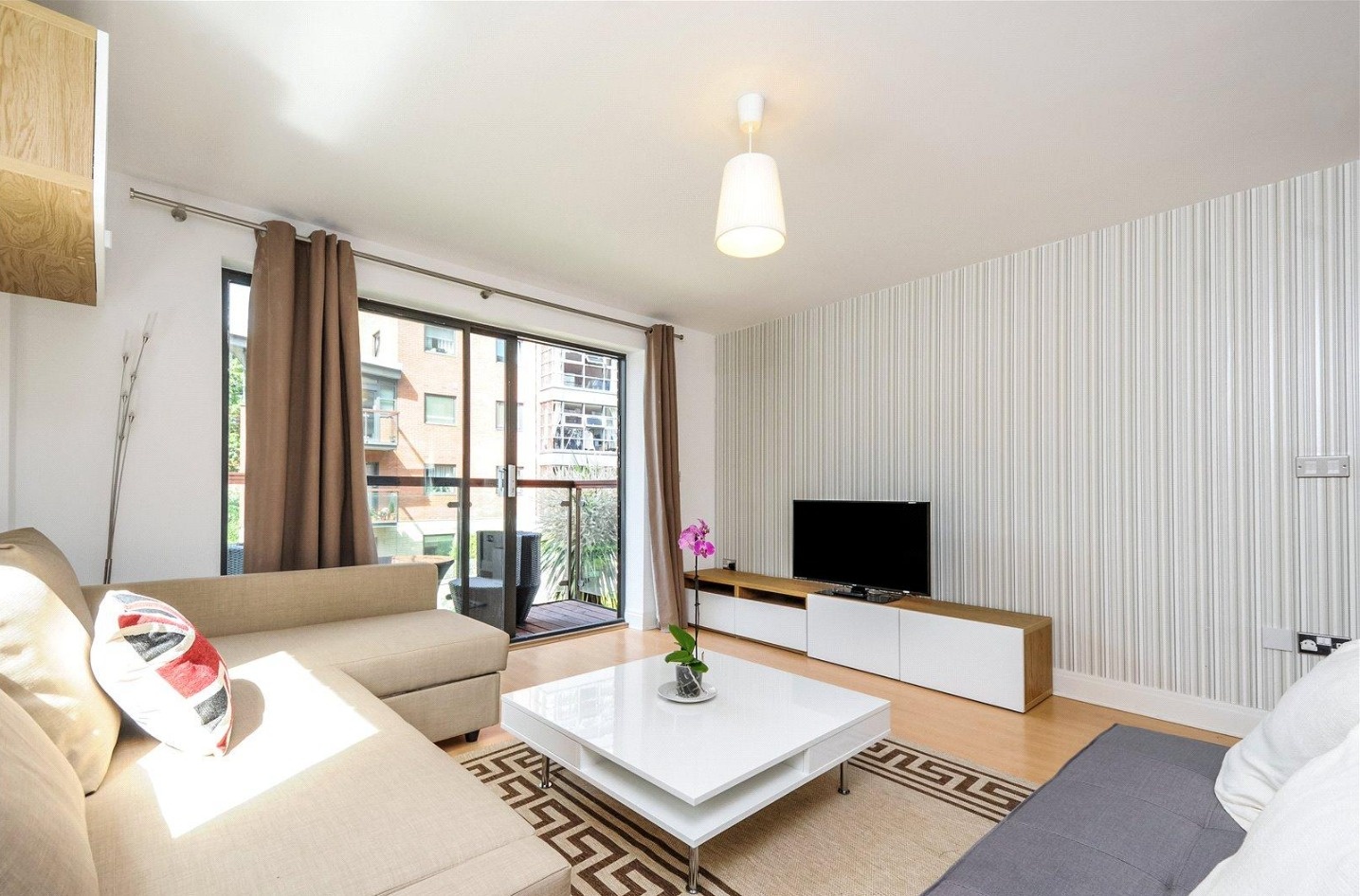 Additional image 2 of 3 Bed Flat, Tounson Court, SW1P, N1 7GU