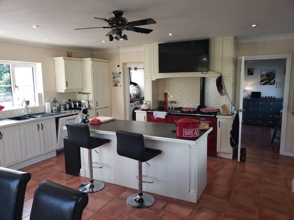 Additional image 3 of 5 bed detached house for saleWoolfehill Road, Eye, Peterborough PE6