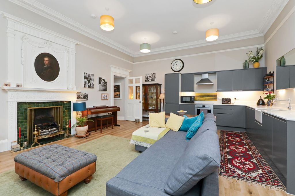 Additional image 3 of 1 bed flat for sale5 Venlaw Castle Apartment, Peebles EH45