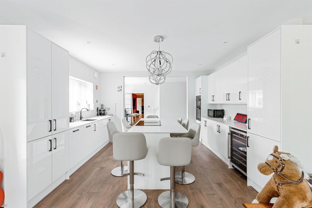 Additional image 17 of 9 bed detached house for saleBarton Road, Barton Seagrave, Kettering NN15