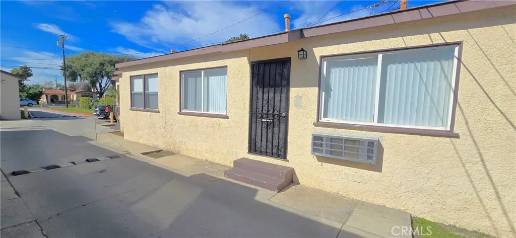 6702 Flora Ave Unit B, Bell, CA 90201
