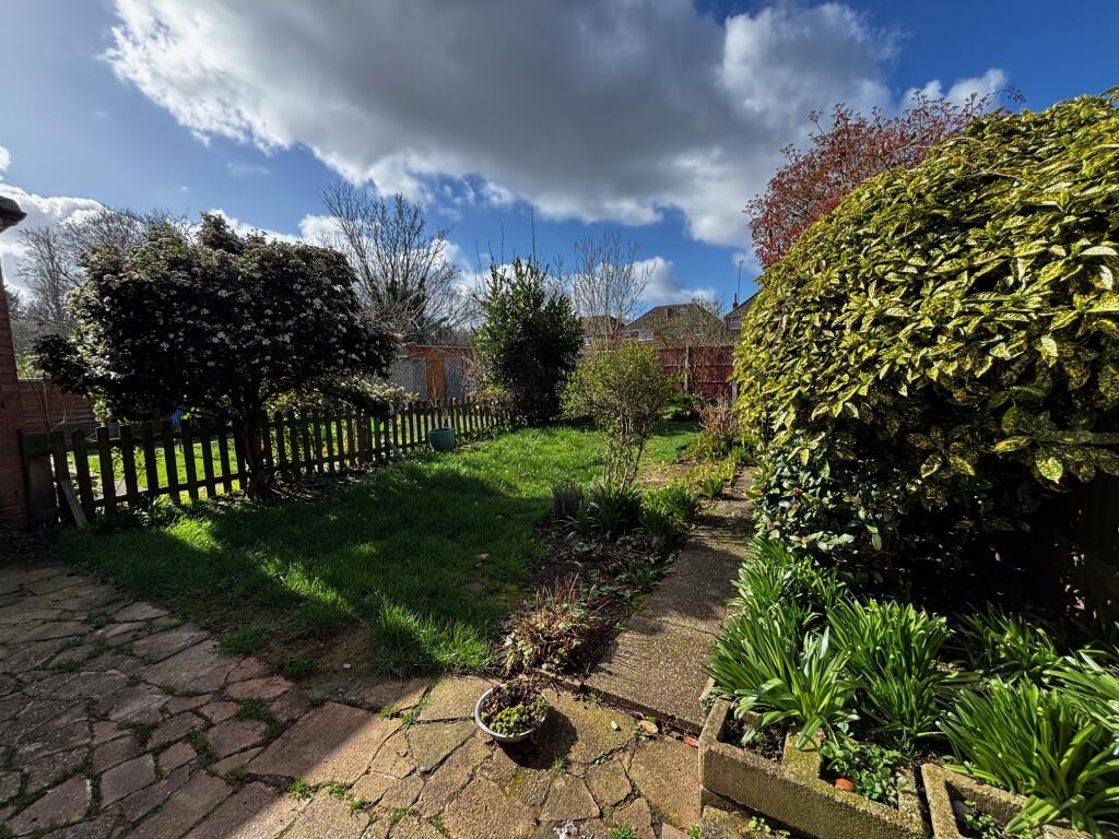 Additional image 11 of Worlds End Lane