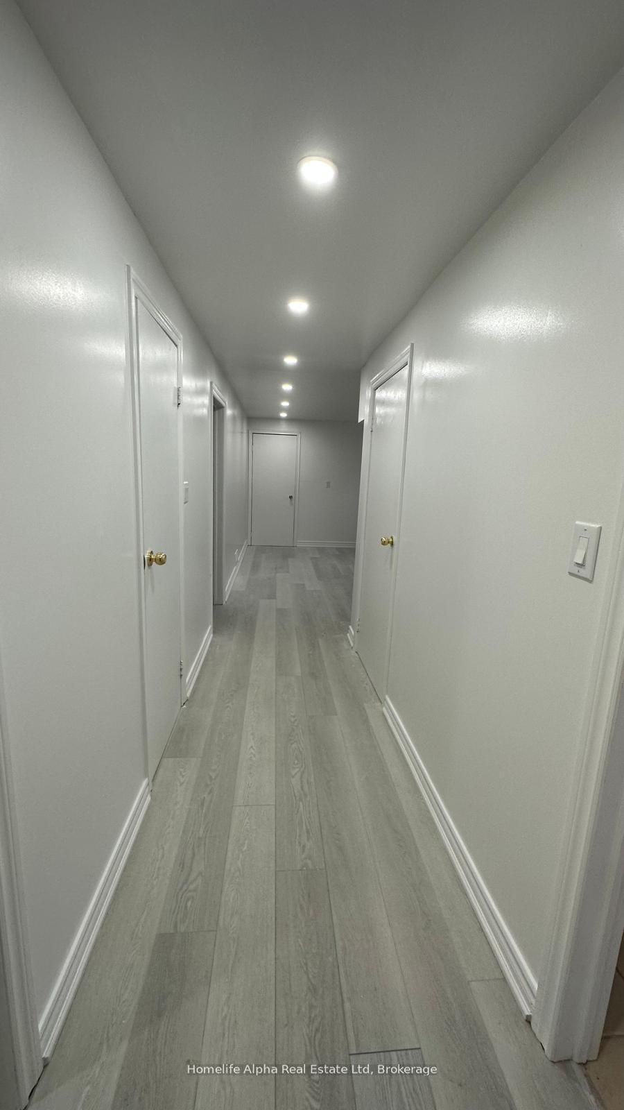 Basement-865 Hillcrest Road S, Pickering, ON, L1W 2P8