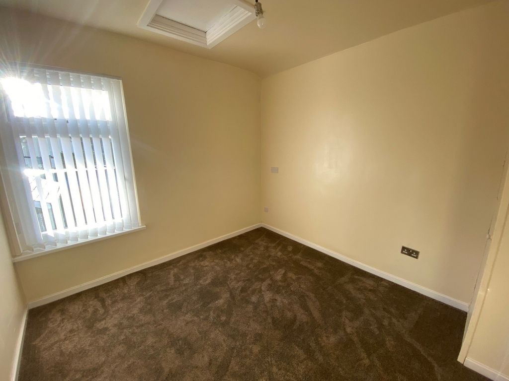 Additional image 4 of 4 bed flat for saleWoodland Road, Neath, Neath Port Talbot. SA11