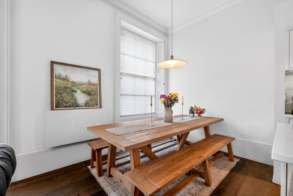 2 bed flat for saleSt. Leonards Place, York YO1 photo 5