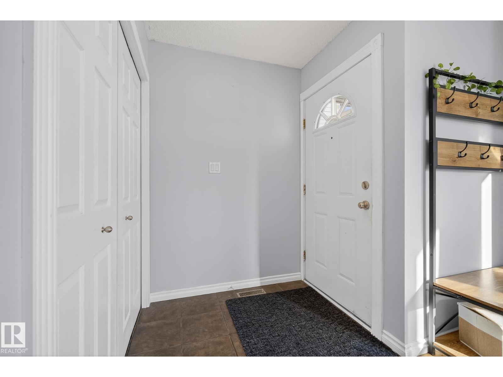 Additional image 2 of 14816 47 Street NW, Edmonton, AB, T5Y2X3