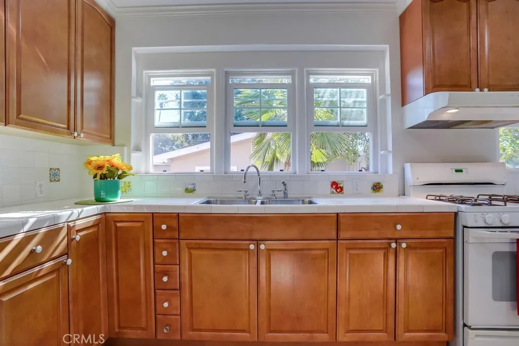 Additional image 16 of 2504 Piedmont Avenue, Montrose, CA 91020