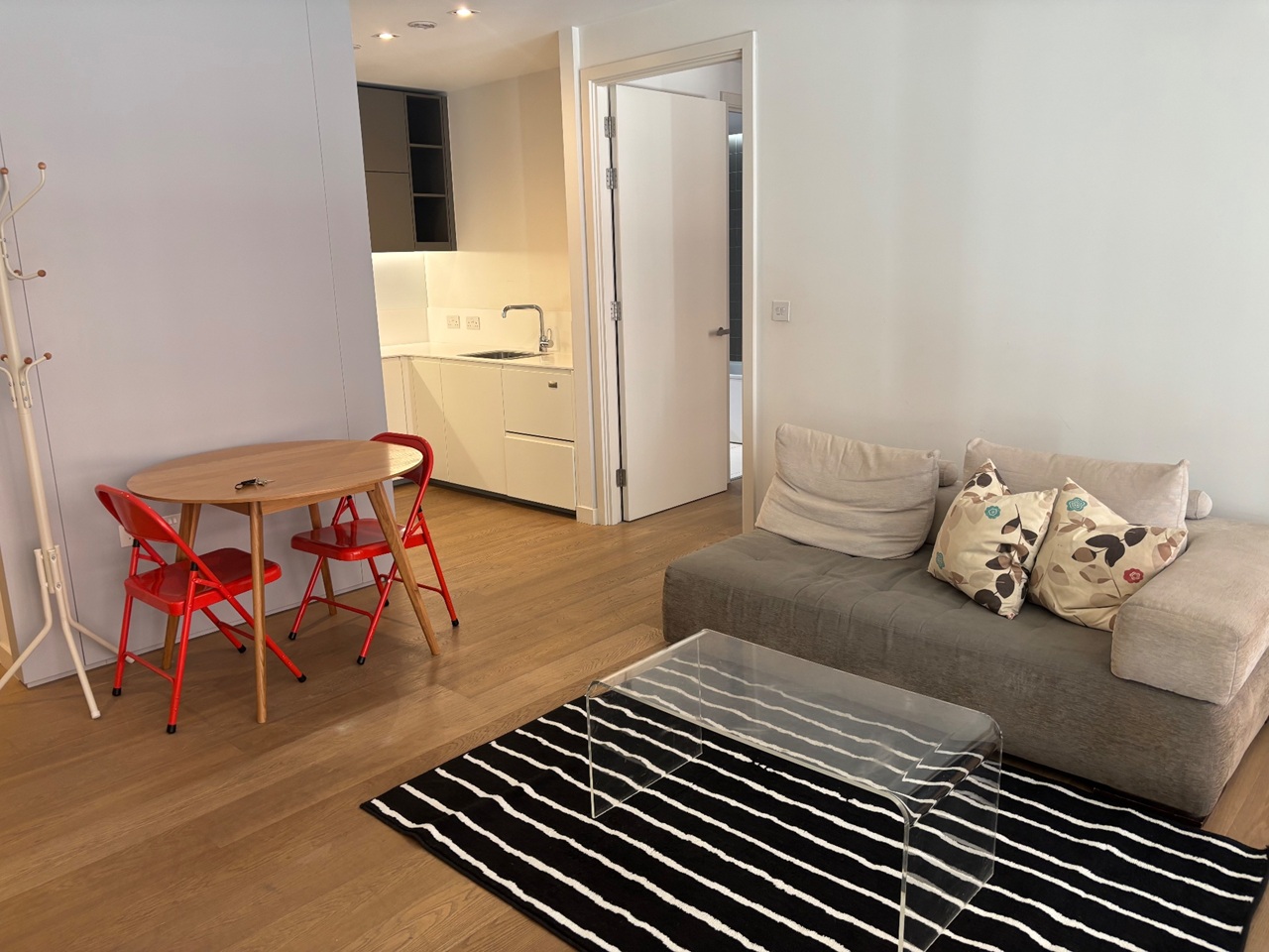 1 Bed Flat, Handyside St, N1C, N1 7GU