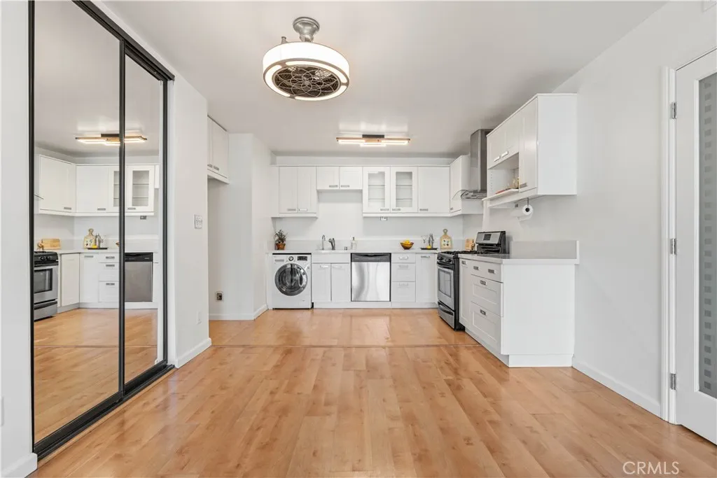 Additional image 12 of 5250 Zelzah Ave Unit 21A, Encino, CA 91316