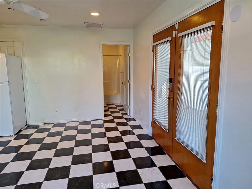 Additional image 5 of 302 N Griffith Park Dr, Burbank, CA 91506