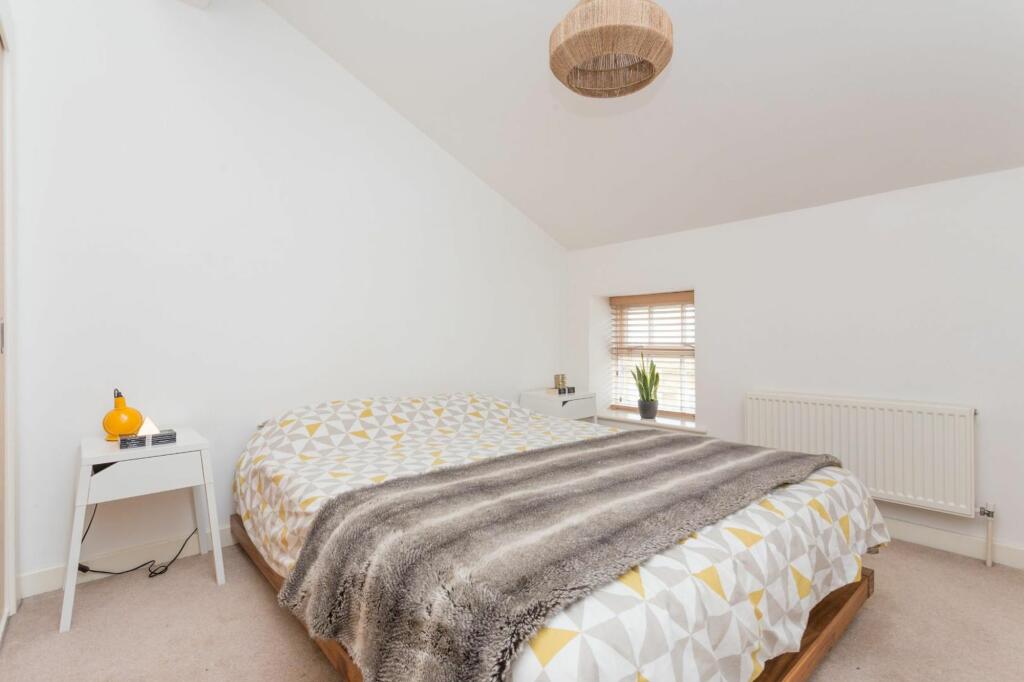 Additional image 10 of Mill Race, River, CT17