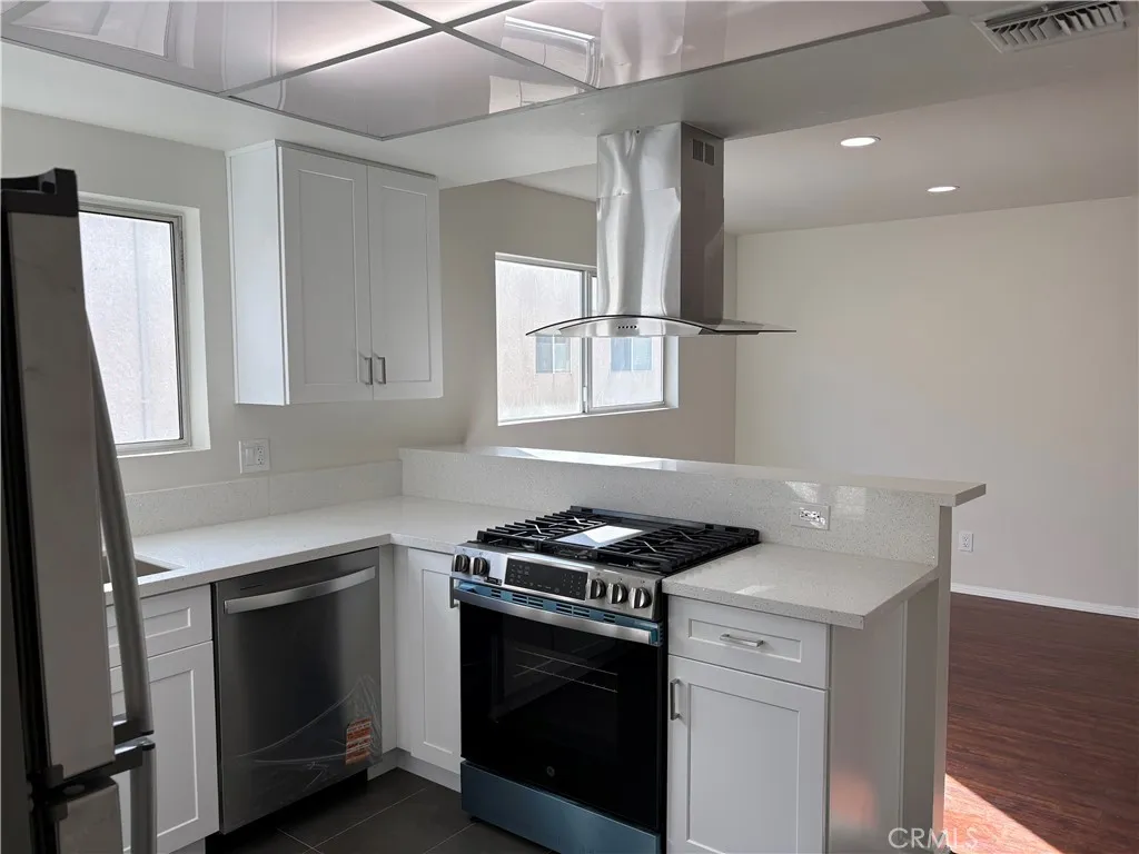 Additional image 31 of 18550 Hatteras Street Unit 86, Tarzana, CA 91356