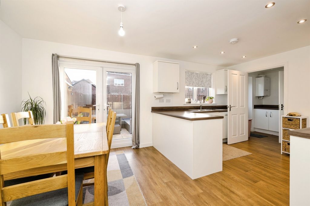 Additional image 4 of 4 bed detached house for saleWilton Avenue, Hampton Gardens, Peterborough PE7