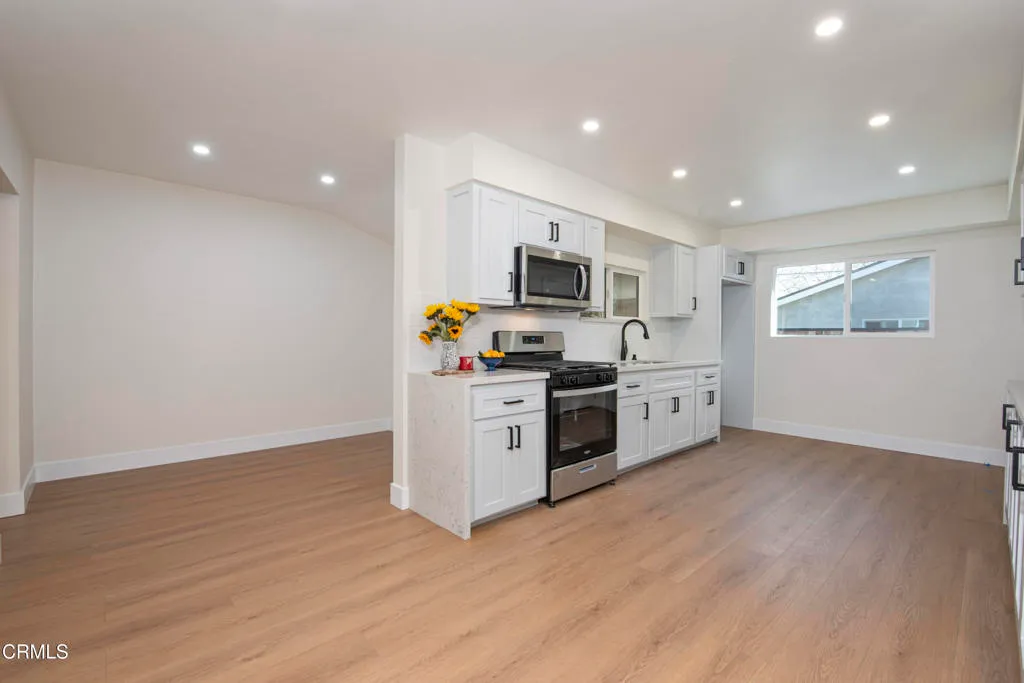 Additional image 19 of 5840 Satsuma Avenue, Los Angeles, CA 91601