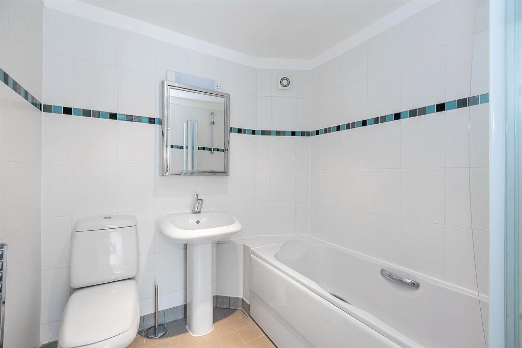 Additional image 8 of 2 Bed Flat, St Pauls Crescent, NW1, N1 7GU