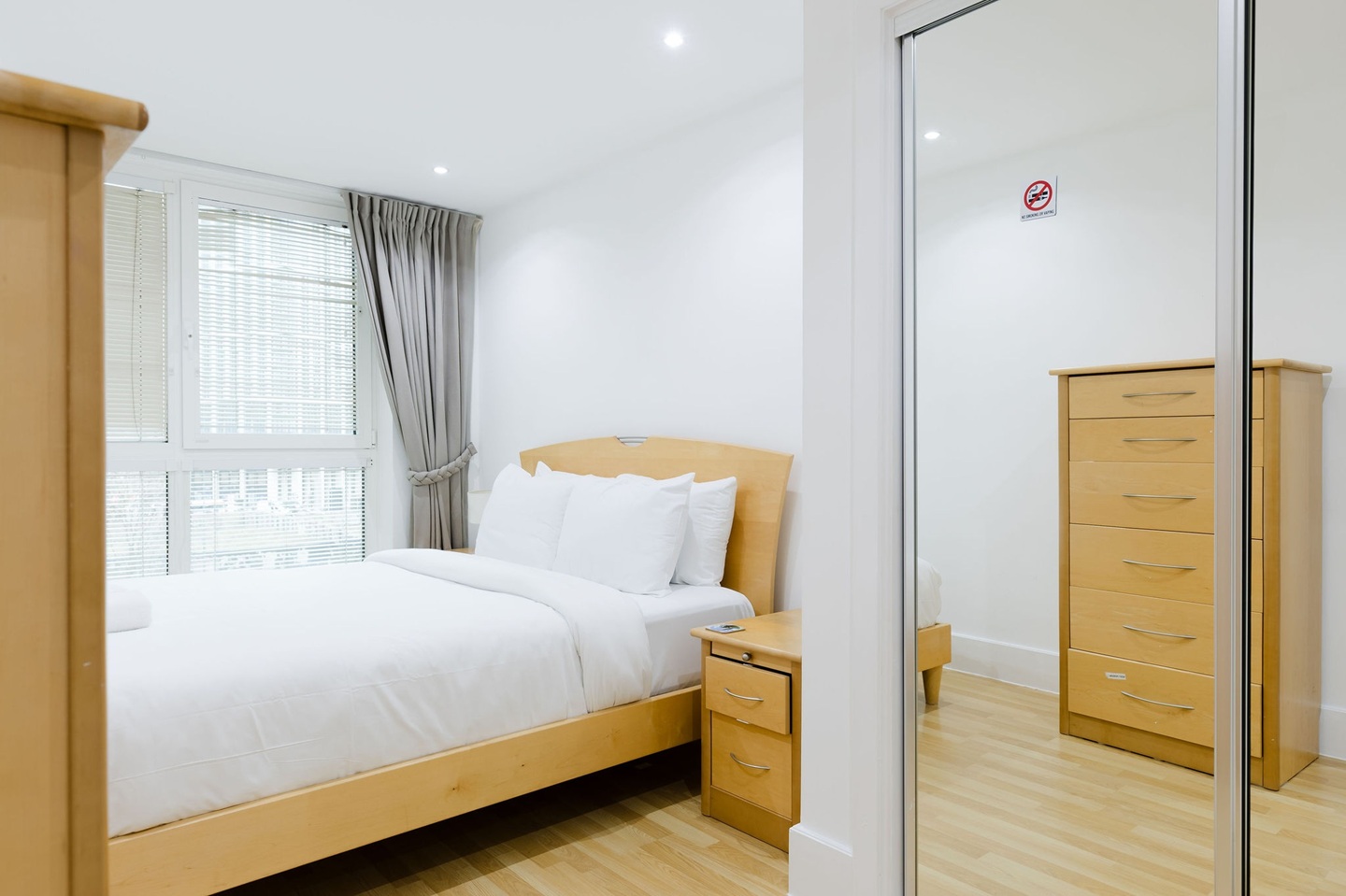 Additional image 32 of 2 Bed Flat, St George Wharf, SW8, N1 7GU