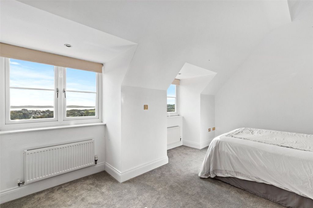 Additional image 9 of 3 bed flat for saleFlat 16 Mansion House, Bryn Y Mor, Narberth Road, Tenby, Pembrokeshire SA70