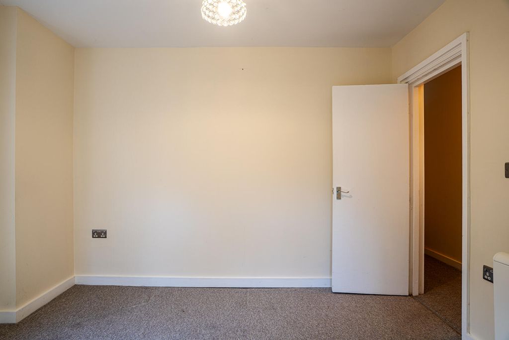 Additional image 4 of 1 bed property for salePark Terrace, Llandrindod Wells LD1