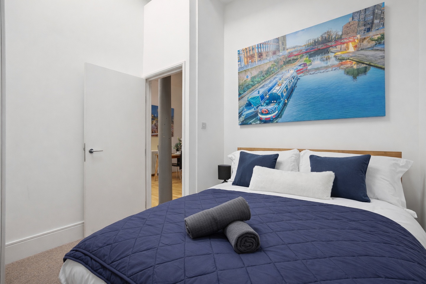 Additional image 6 of 1 Bed Flat, Albion Buildings, N1, N1 7GU