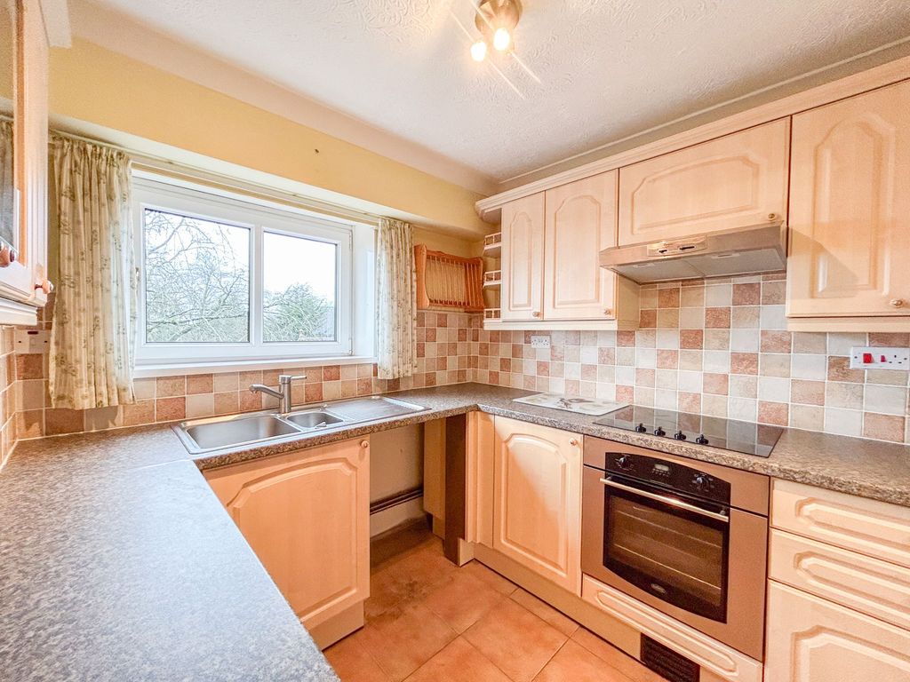 Additional image 3 of 2 bed flat for saleStow Park Circle, Evergreen NP20