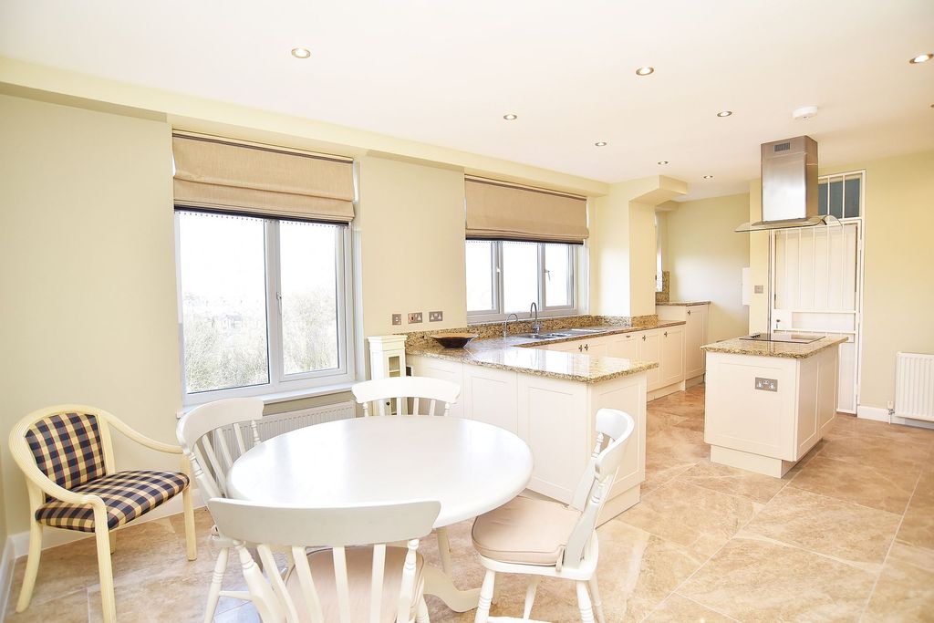 Additional image 5 of 2 bed flat for saleBeech Grove, Harrogate HG2