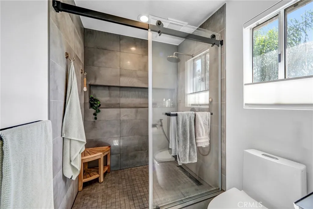 Additional image 45 of 1849 10th Ave Unit E, Monrovia, CA 91016