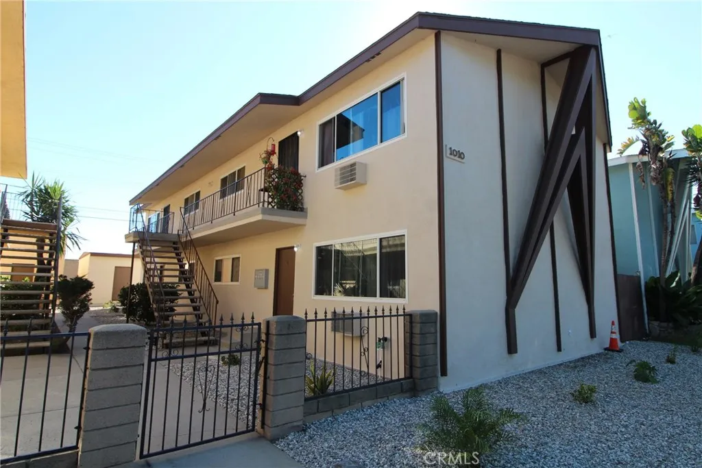 Additional image 2 of 1010 E 32nd St Unit A, Signal Hill, CA 90755