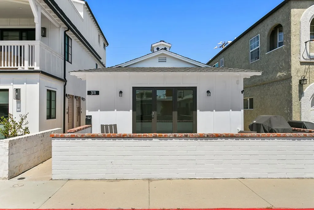 Additional image 2 of 311 33rd Unit 1/2, Newport Beach, CA 92663