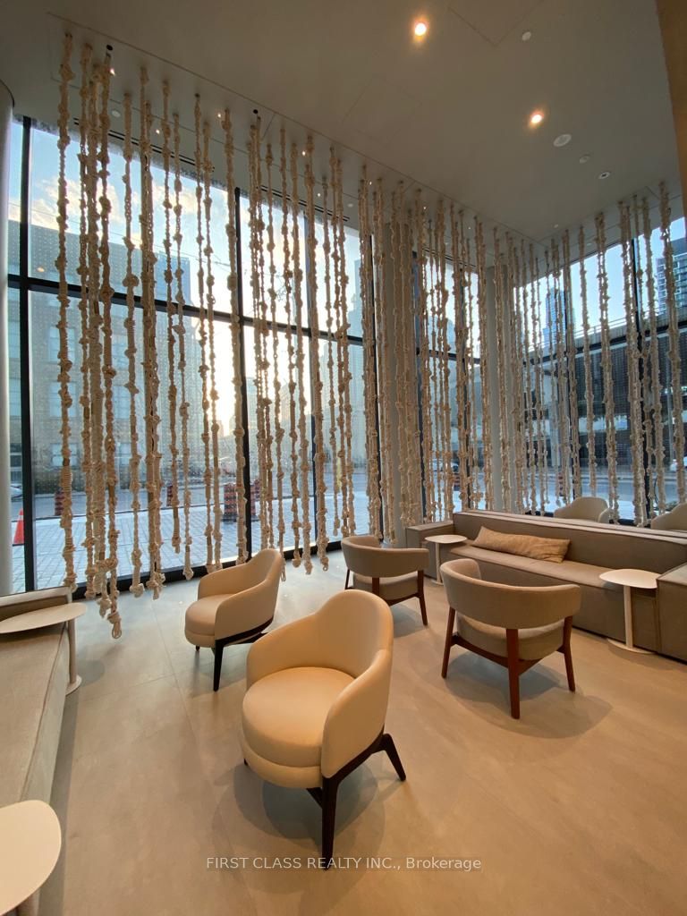 Additional image 2 of 5805-55 Cooper Street, Toronto, ON, M5E 0G1