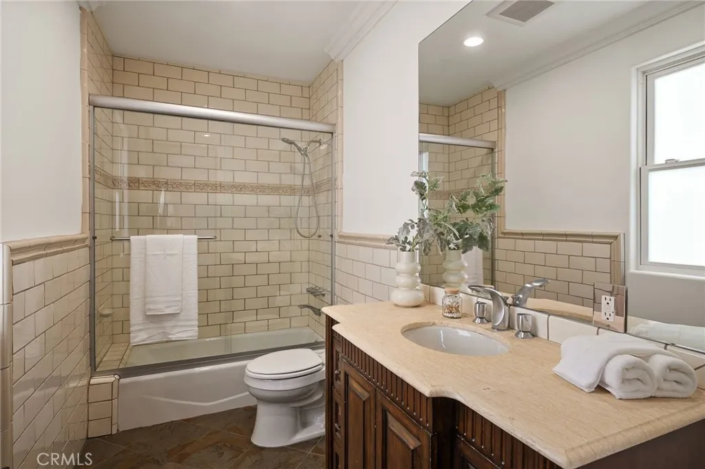 Additional image 102 of 13045 Greenleaf Street, Studio City, CA 91604