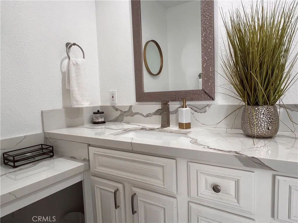 Additional image 24 of 7 Swift Court Unit 210, Newport Beach, CA 92663