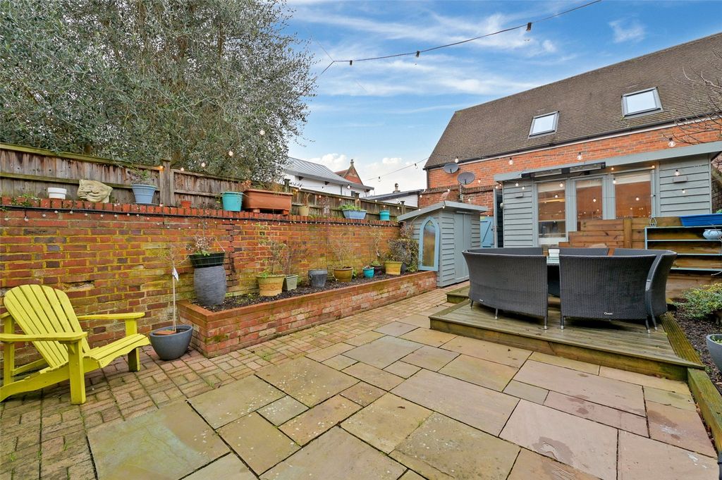 Additional image 15 of 2 bed flat for saleStation Road, Henley-On-Thames, Oxfordshire RG9