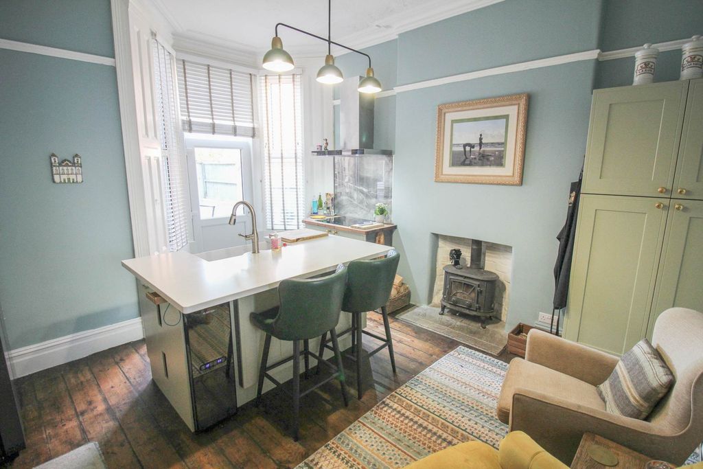 Additional image 11 of 4 bed semi-detached house for saleSevern Road, Weston-Super-Mare BS23