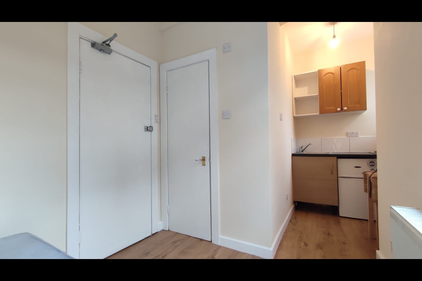 Additional image 5 of Studio Flat, Larkhall Lane, SW4, SW4 6SH