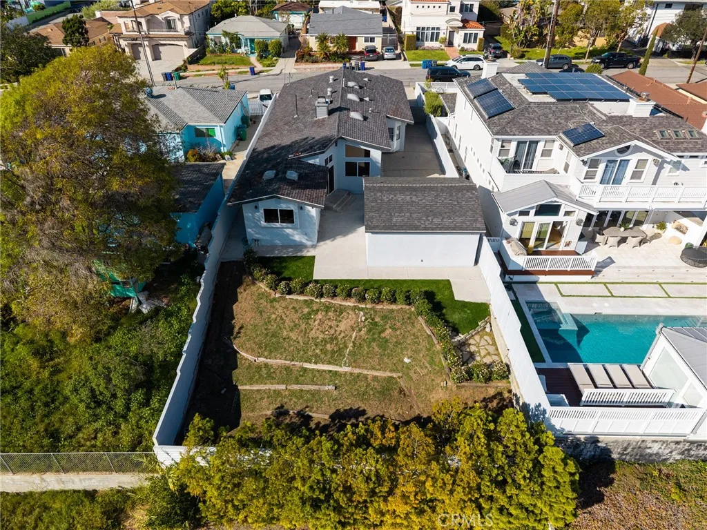 Additional image 7 of 1314 10th St, Manhattan Beach, CA 90266