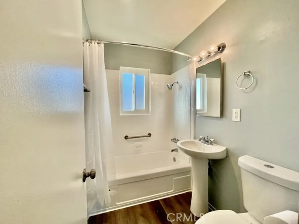 Additional image 11 of 686 E Cottonwood Road Unit E, Palm Springs, CA 92262