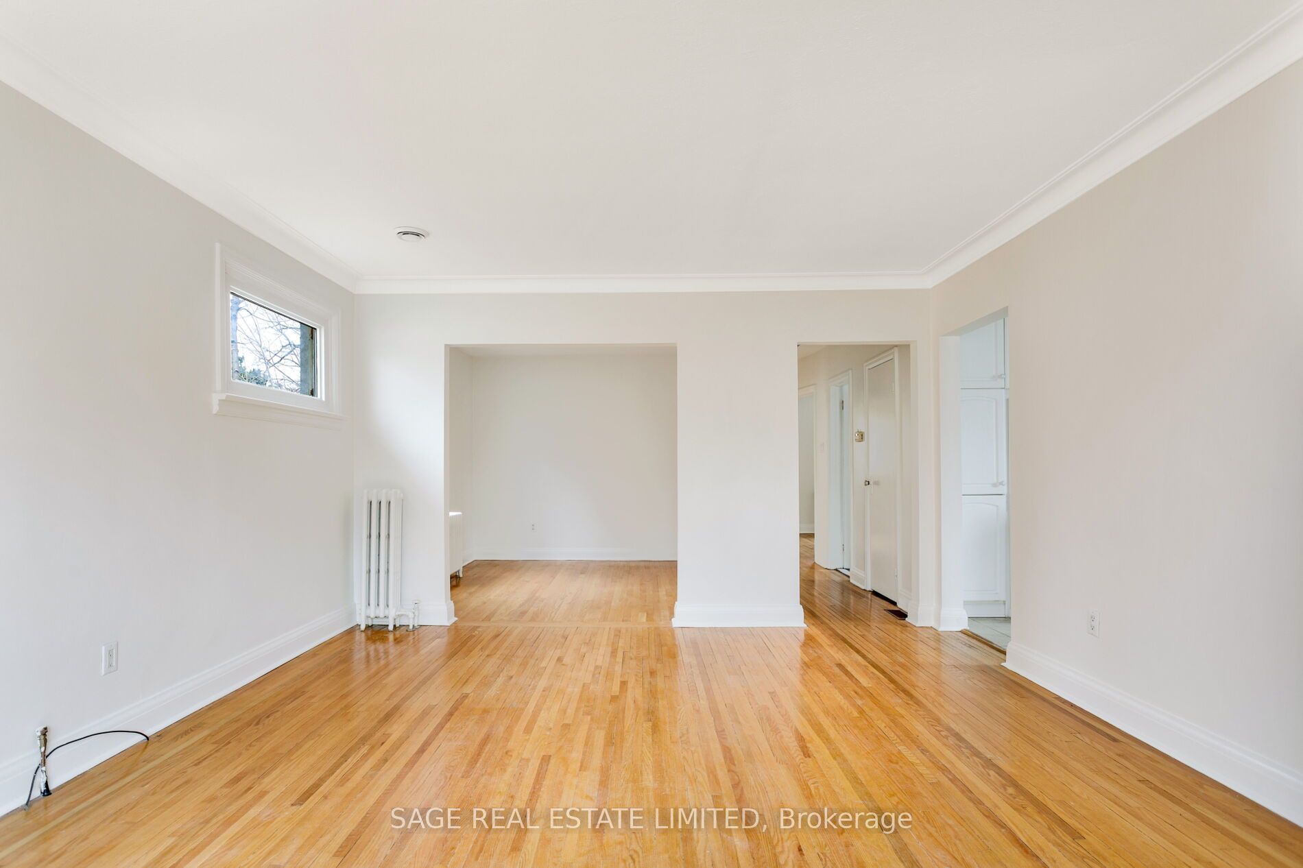 Additional image 6 of Main-71 Royalavon Crescent, Toronto, ON, M9A 2E7