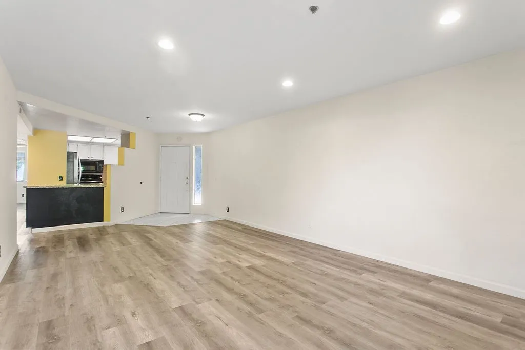 Additional image 31 of 430 Lake Street Unit 202, Huntington Beach, CA 92648