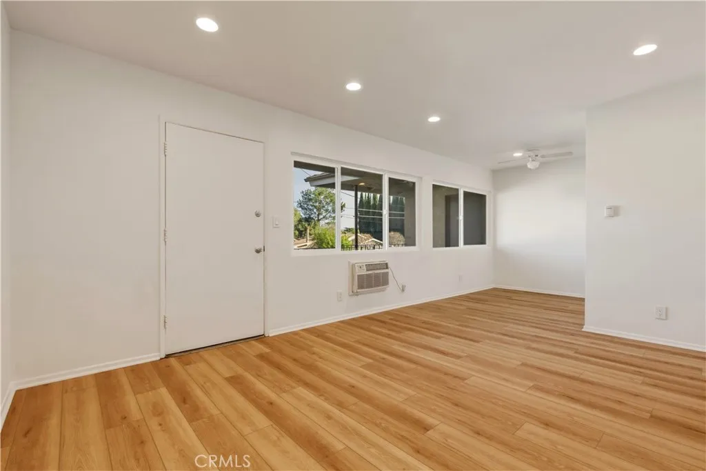 Additional image 3 of 22862 15th Street, Newhall, CA 91321