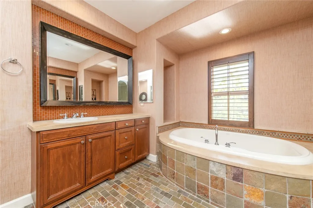 Additional image 38 of 66 Homeland, Irvine, CA 92618