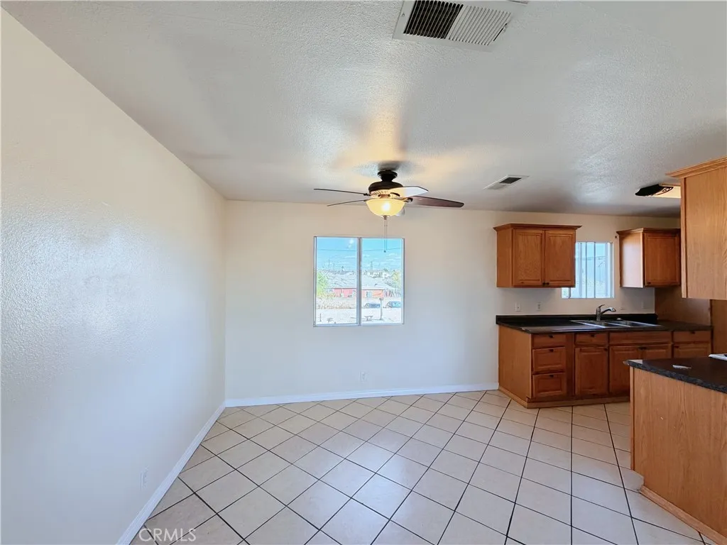 Additional image 4 of 5834 Ferguson Dr Unit B, Commerce, CA 90022