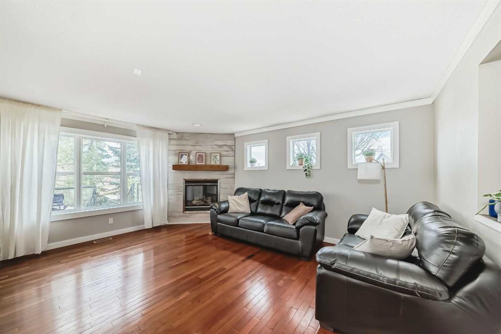 Additional image 4 of 223 Copperfield Green, Calgary, AB, T2Z 4T9