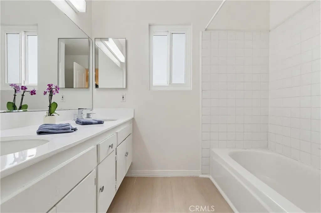 Additional image 64 of 18102 Hatteras St, Tarzana, CA 91356