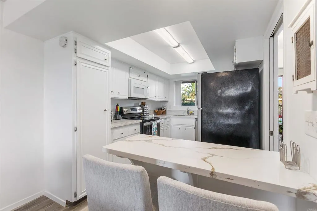 Additional image 2 of 2475 Jefferson St Unit 103, Carlsbad, CA 92008