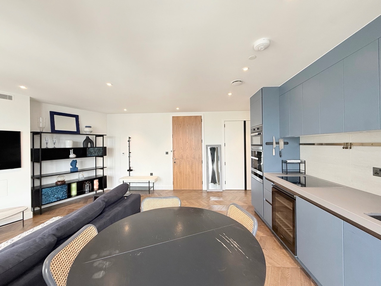 Additional image 4 of 2 Bed Flat, Newton St, WC2B, N1 7GU