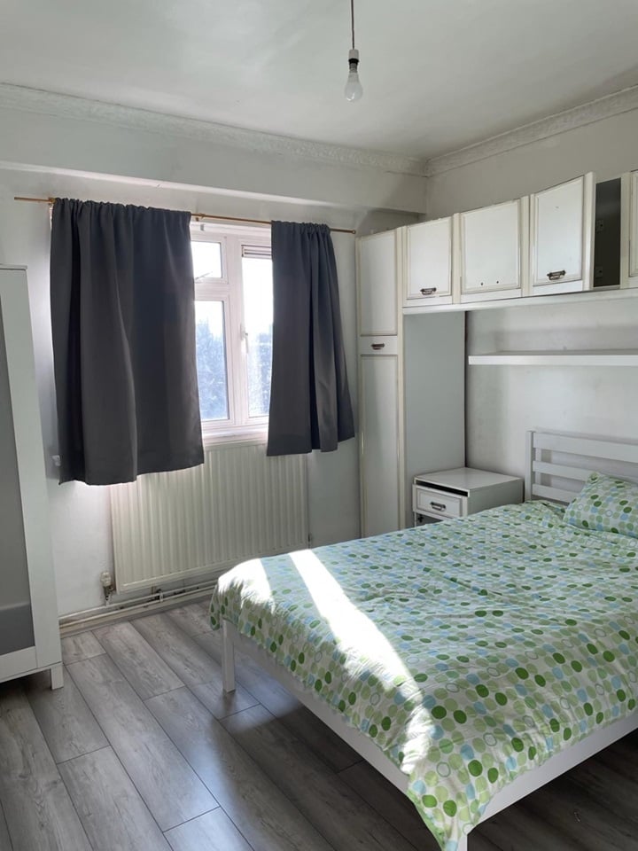 Additional image 2 of 3 Bed Flat, Bronti Close, SE17, N1 7GU