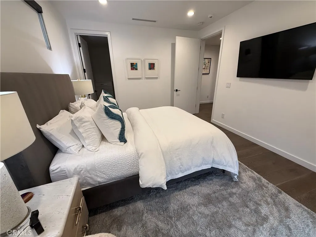 Additional image 26 of 116 W Channel Islands Boulevard, Oxnard, CA 93035